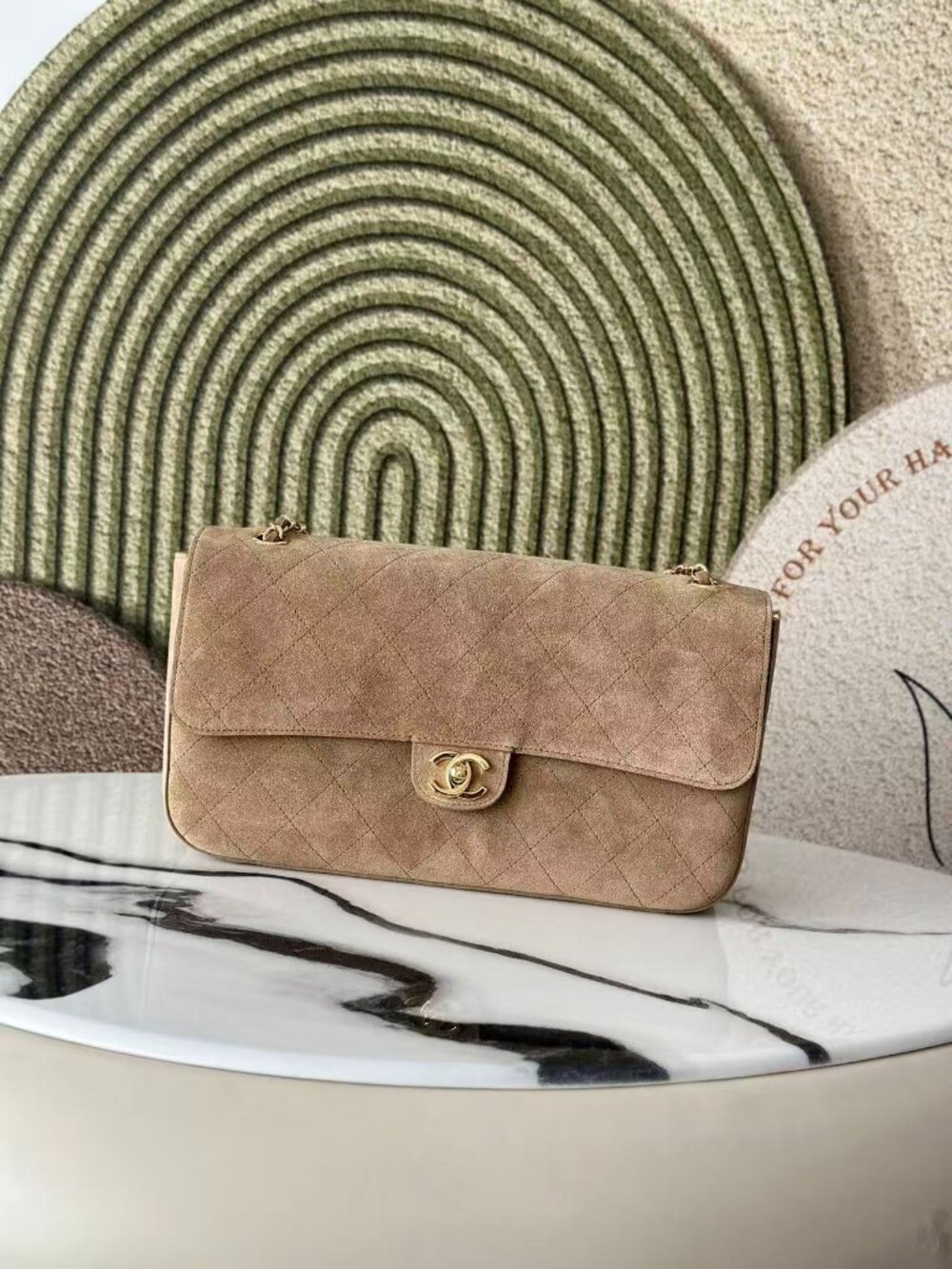 Classic CHANEL bag: A Stylish and Versatile Choice for Elegance
